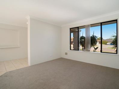37 Eiffel Crescent, Port Kennedy WA 6172