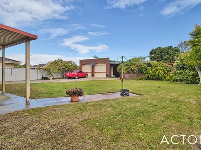 61 Saw Avenue, Rockingham WA 6168