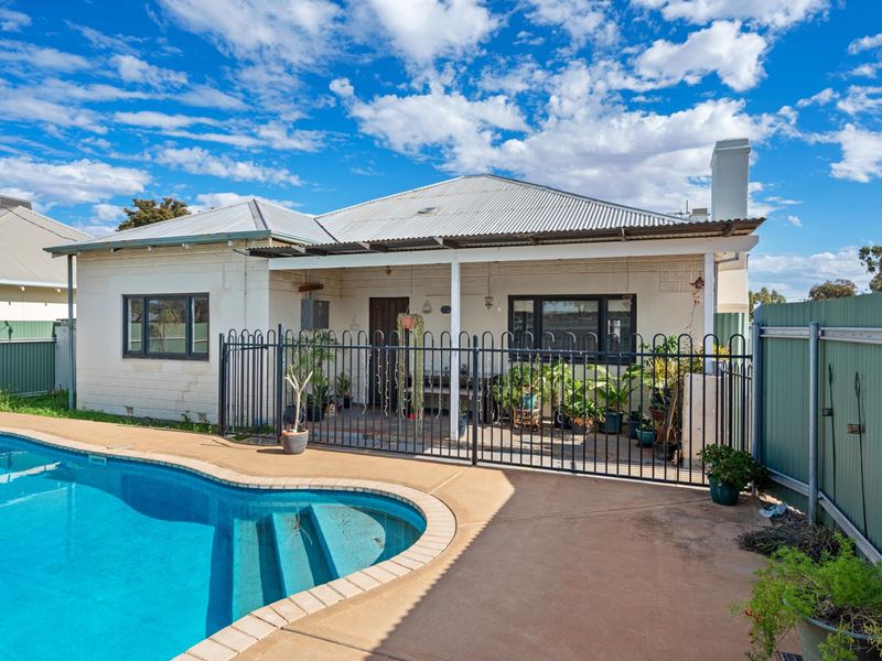 72 Killarney Street, Hannans