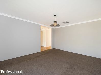 18 Madeira Turn, Byford WA 6122