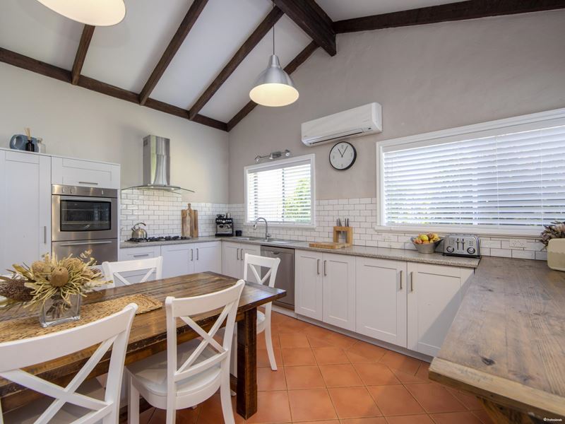 19 Jeanhulley Road, High Wycombe