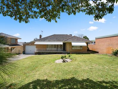 32 Joiner Street, Melville WA 6156