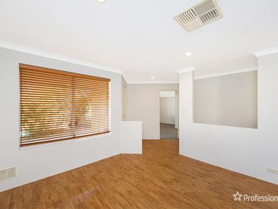 27 Enterprise Ave, Falcon WA 6210