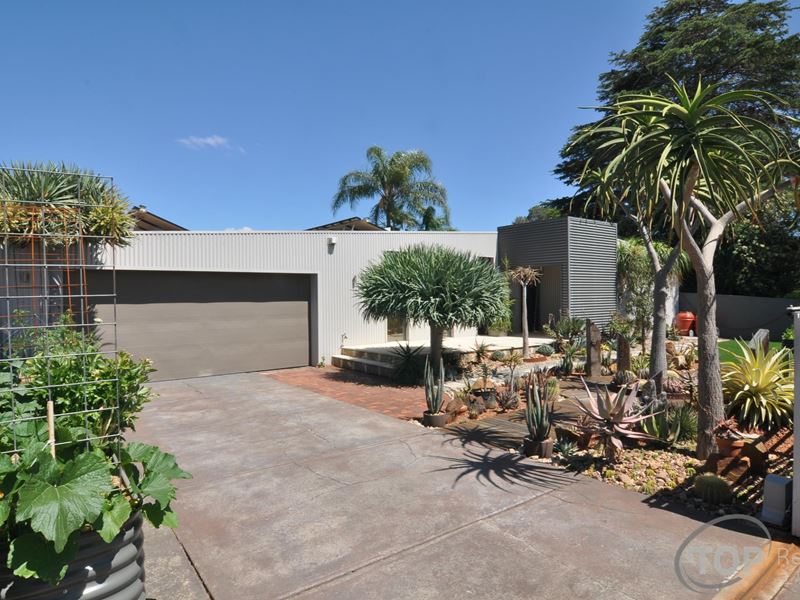 43 Scribbly Gum Square, Willetton