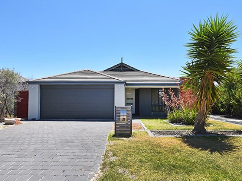 5 Greenslade Crescent, Ellenbrook
