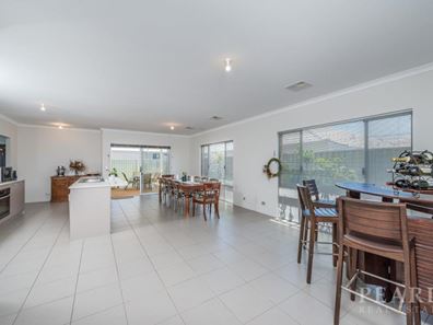 10 Bundeena Boulevard, Alkimos WA 6038