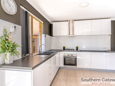 77 Seminole Gardens, Seville Grove WA 6112