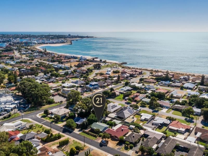 4 Perseus Road, Silver Sands