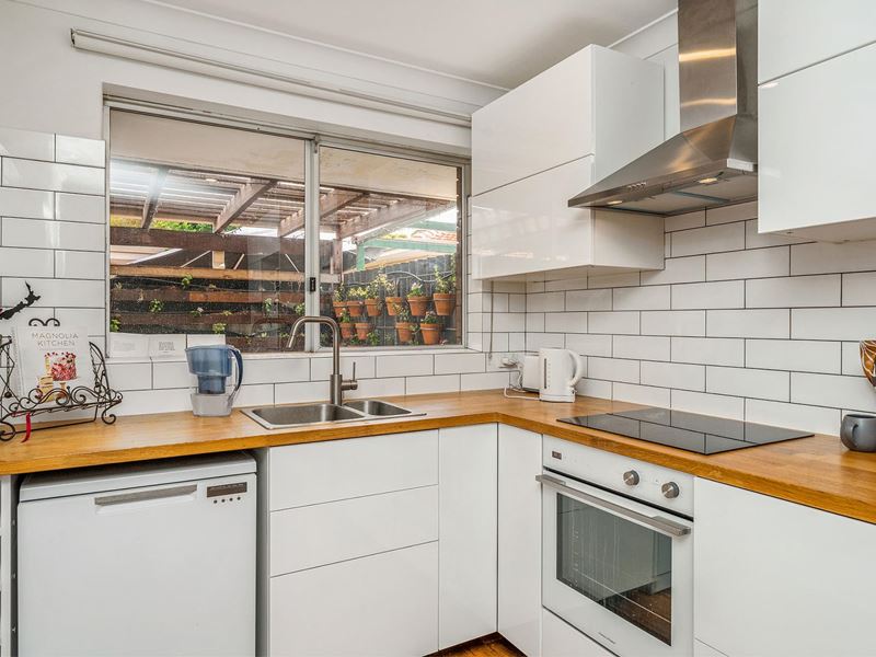 2/72 Tyler Street, Joondanna