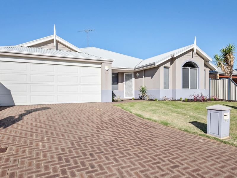 348 Oakmont Avenue, Meadow Springs