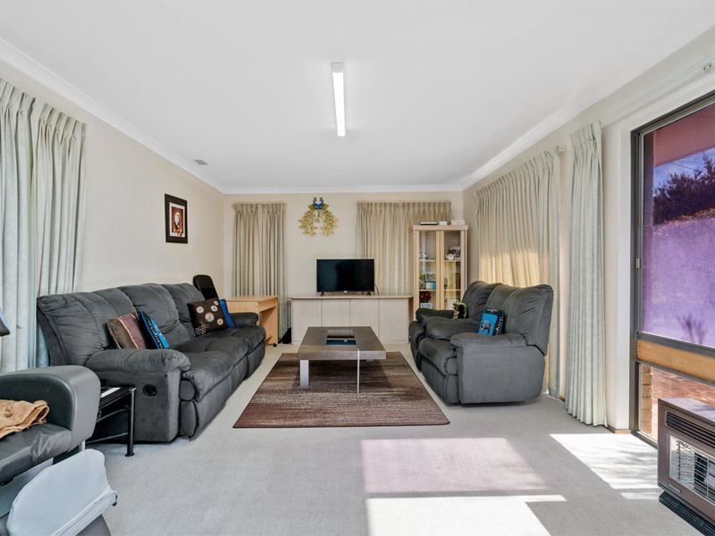 6 West Court, Bull Creek