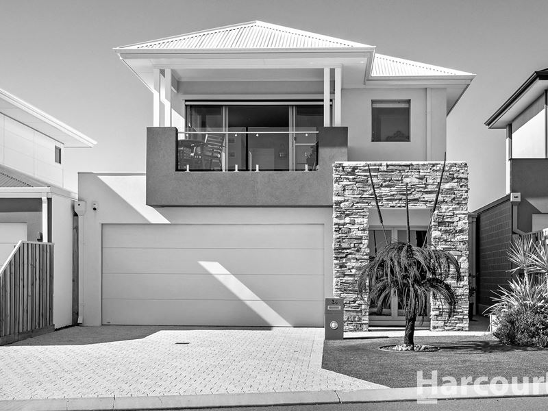 36 Acerosa Blvd, Halls Head WA 6210