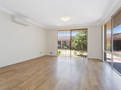 6/99 George Way, Cannington WA 6107