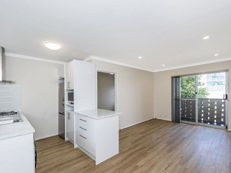 35/11 Stirling Road, Claremont