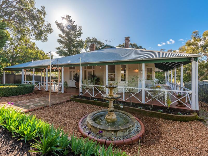 27 Hartung Street, Mundaring WA 6073