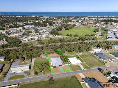 18 Bayliss Road, Dongara WA 6525