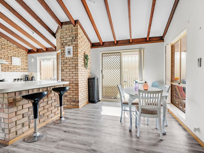 1/15 Newstead Close, Halls Head WA 6210