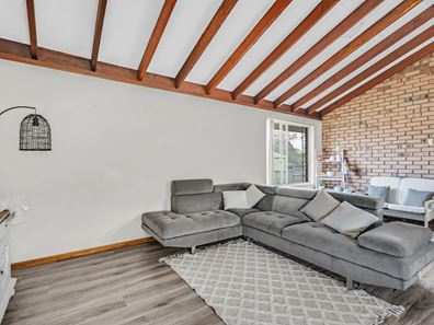 1/15 Newstead Close, Halls Head WA 6210