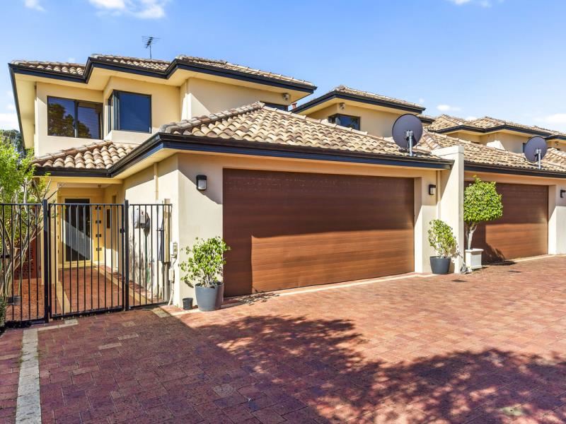 7/21 Pebble Beach Boulevard, Meadow Springs