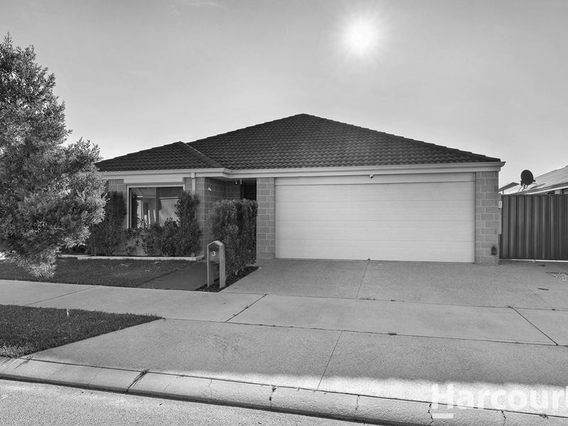 3 Barrington Approach, Lakelands