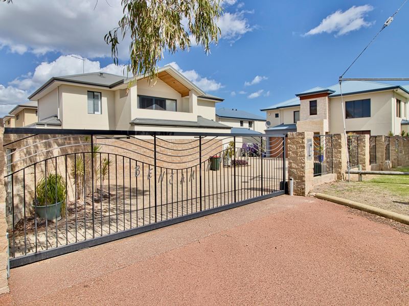 4/15 Benjamin Way, Rockingham
