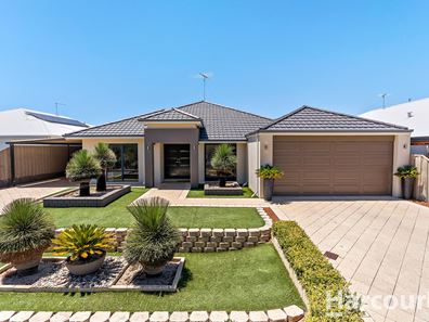 26 Santalum Circus, Halls Head WA 6210