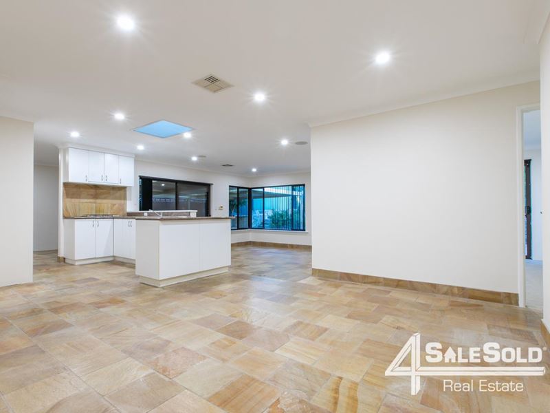 65 Lysander Drive, Heathridge