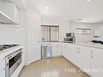 99 Sorbonne Turn, Aubin Grove WA 6164