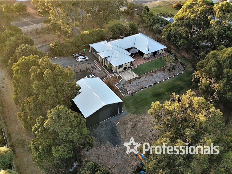 11 Craigie Drive, Roelands
