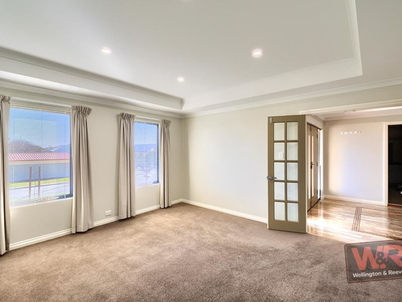 4 Mears Road, Yakamia