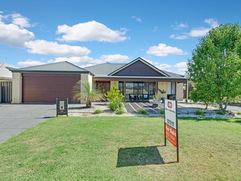 22 Peninsula Lakes Drive, Eaton