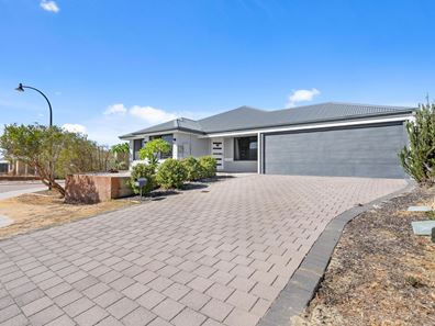 8 Morella Cross, Ellenbrook WA 6069