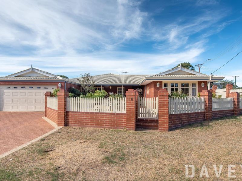 18 Ellison Drive, Padbury