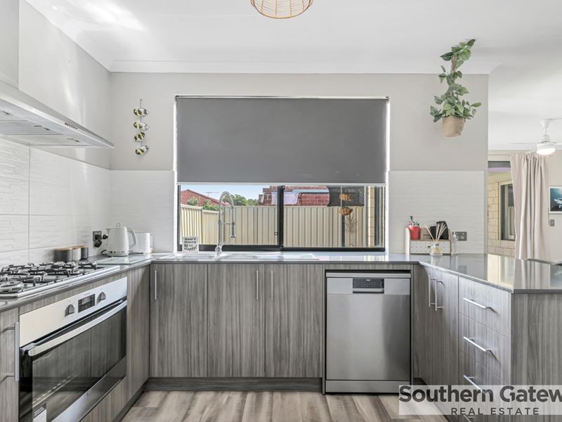 124 Lowanna Way, Armadale