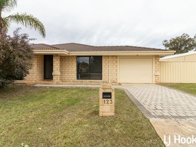 123 Challenger Avenue, Parmelia WA 6167