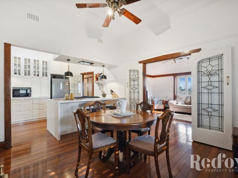96 Grand Promenade, Bedford