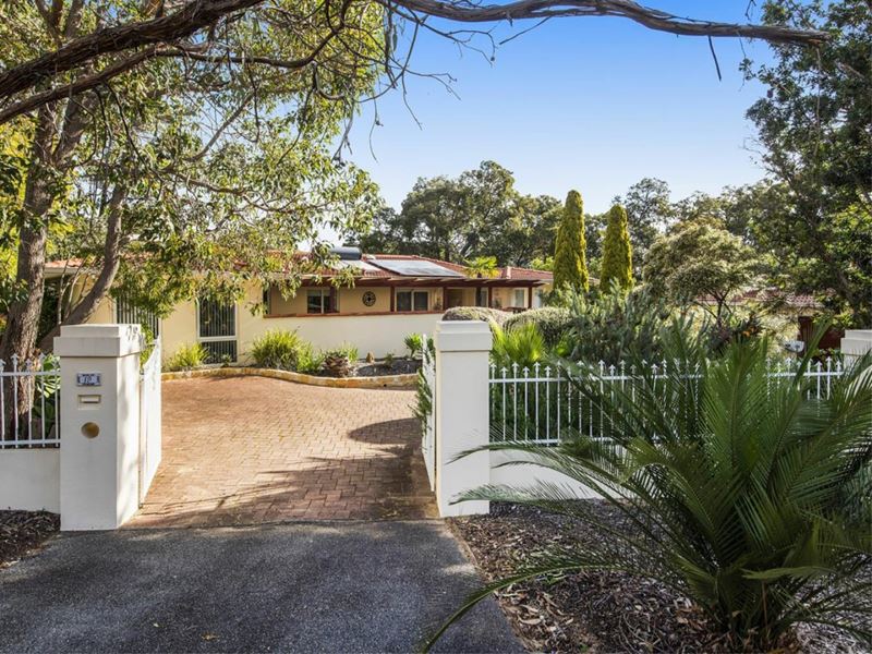 19 Standing Road, Lesmurdie