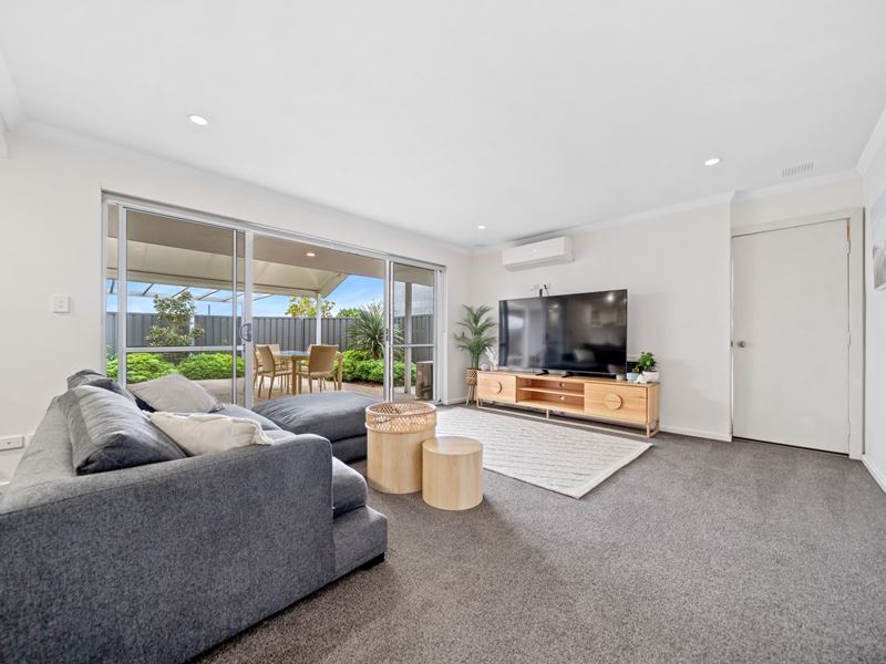 28 Blackall Drive, Greenwood