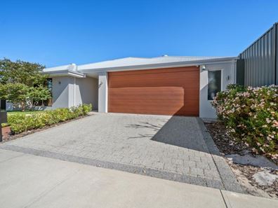 15 Cuddlepie Turn, Banksia Grove WA 6031