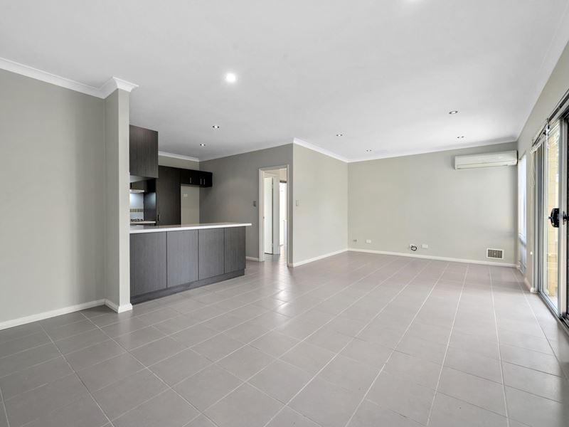 23c Hartfield Way, Westminster
