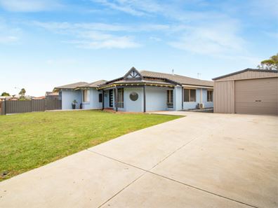 2 Batavia Court, Port Kennedy WA 6172