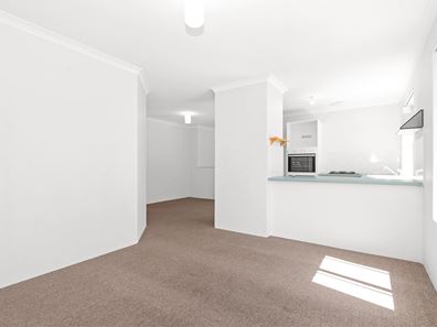 7/4 Marlo Place, Waikiki WA 6169