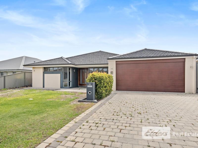 12 Lamont Grange, Bayonet Head