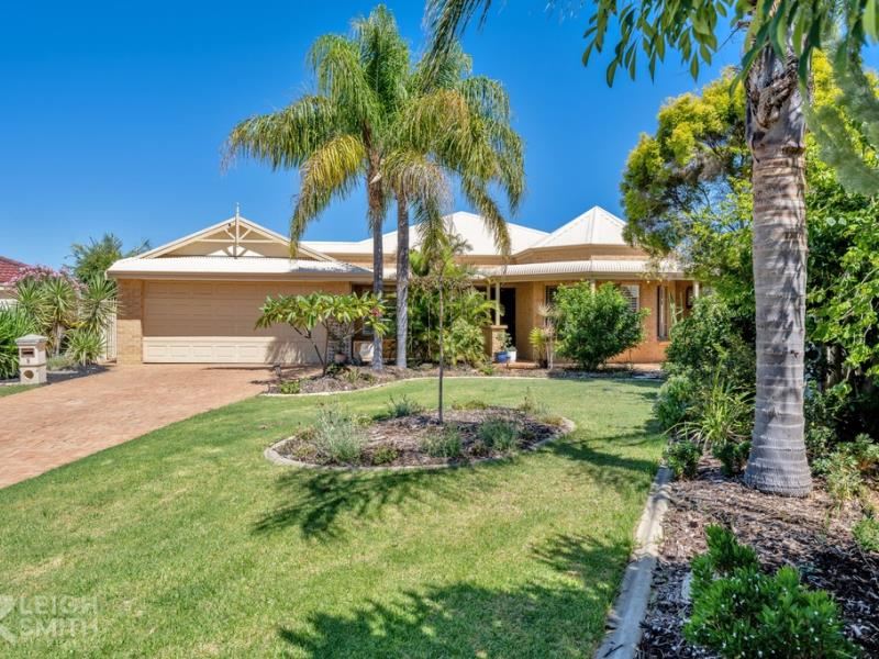 5 Pine  Court, Meadow Springs