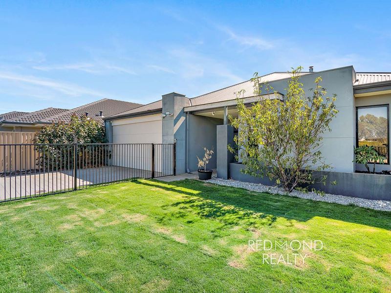 12 Kalyang Loop, Byford