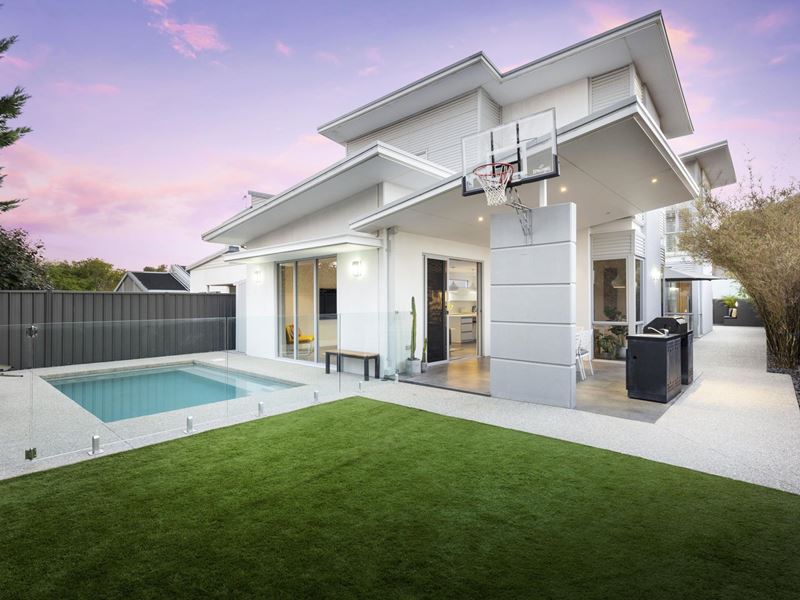 13 Kitchener Street, North Beach