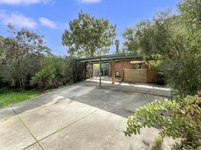 12 Redross Court, Armadale