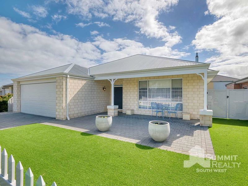 60 Bibra Loop, Dalyellup