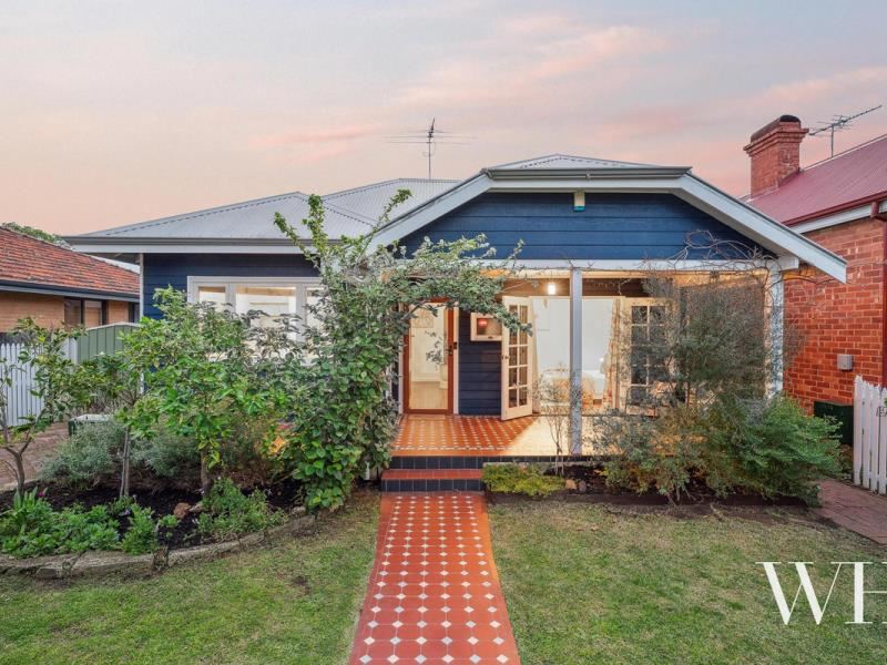 27 Central Avenue, Beaconsfield WA 6162