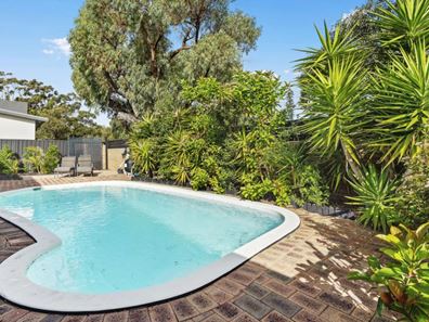 17 Clifford Vale, Hillarys WA 6025